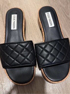 Steve Madden Black Quilted Cork-Trim Slide Mules
